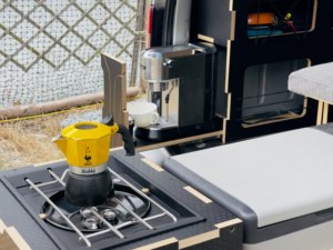 เตียงดัดแปลงสำหรับรถตู้แคมป์เปอร์แคดดี้ พร้อมกล่องมัจิกบ็อกซ์ - Product Image 2