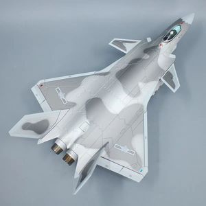 โมเดลเครื่องบินรบ J20 ขนาด 1:36 ทำจากพลาสติก สำหรับตั้งโชว์และสะสม - Product Image 3