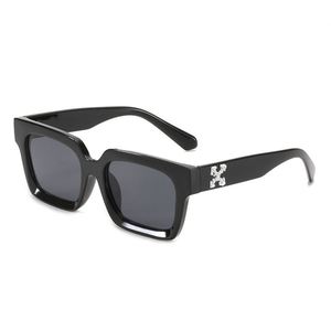 Logo personnalisé Mode Rétro Hommes Femmes <span class=keywords><strong>X</strong></span> Lettre Noir Rouge Lunettes de Soleil UV400 Grande Monture Lunettes de Soleil Carrées Hommes Femmes - Product Image 4
