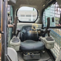 Minipala gommata usata CAT 246C - Attrezzatura compatta per l'edilizia