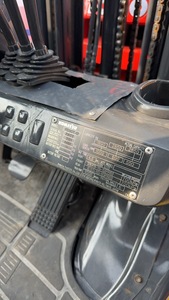 Suministro Directo de Fábrica, Montacargas Diésel Komatsu FD30 Usado de 3 Toneladas con Mástil de Una/Tres Etapas, Entrega Global Rápida - Product Image 4