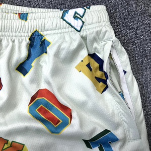 Pantalones cortos deportivos de sublimación de alta calidad al por mayor pantalones cortos de baloncesto de tendencia callejera personalizados - Product Image 3