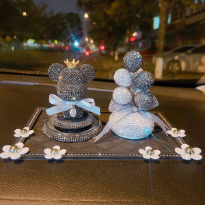 Luxe Bling strass diamant Auto arôme ours ballon solide tableau de bord parfum ornement pour voiture intérieur décor aromathérapie - Product Image 6