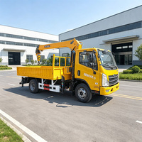 Grue montée sur camion JIUBANG 4T avec boîte de vitesses, hauteur de travail de 11,2 m, fonction de travail en hauteur pour l'entretien des pipelines et de l'éclairage