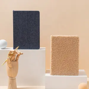 LABON Trendy Denim And Soft Furry Cover Diario Gift Planner A5 Diario punteado con marcador de cinta