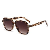 2602 Nouvelles Lunettes de Soleil Carrées Rétro Homme Femme UV400 Double Pont PC Stylées Cool pour la Conduite et le Cyclisme Tendance Gafas De Sol Personnalisables