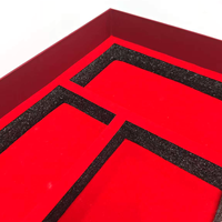 Boîtes cadeaux en carton de luxe personnalisées avec revêtement UV rouge, avec couvercle, logo estampé à chaud avec traitement de surface texturé