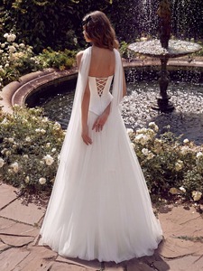 Elegante Vestido de Novia Blanco sin Tirantes, Estilo Princesa, de Gasa, Cintura Alta, Ajustado, Largo hasta el Suelo, con Detalle de Botones - Product Image 2
