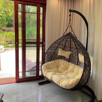 Balançoire suspendue moderne et personnalisable en rotin tressé double pour patio, jardin, salon extérieur, parc, hôtel, enfants et adultes, pour la détente