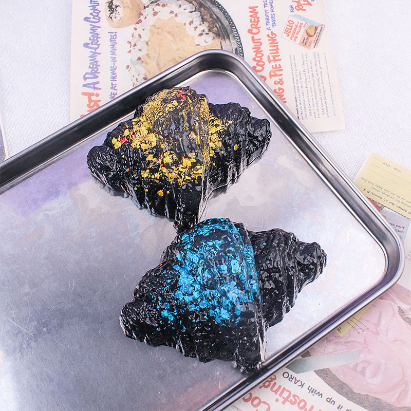 สีเหลือง