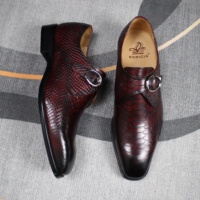Chaussures habillées en cuir véritable de haute qualité pour hommes avec boucle, idéales pour le bureau et la mode, chaussures de luxe en cuir pour hommes