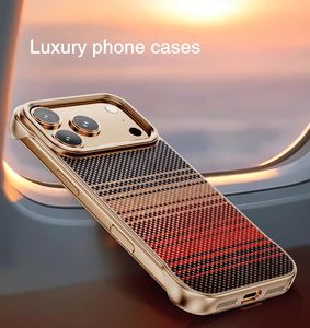 Custodie per telefono cellulare in fibra di carbonio Ultra sottile Premium Premium per <span class=keywords><strong>Iphone</strong></span> <span class=keywords><strong>14</strong></span> 15 16 Pro Max Cover magnetica con telaio in metallo - Product Image 6