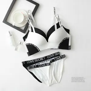 Custom logo Love secret letter Fashion 32 size small A B cup wireless comfort adjustable smooth bra and panties set