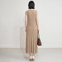 Robe plissée Miyake élégante pour femme, sans manches, à col rond, à effet d'ondulation, avec ourlet à volants