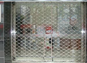 <span class=keywords><strong>Porte</strong></span> de volet roulant de grillage de <span class=keywords><strong>grille</strong></span> en acier galvanisé de sécurité horizontale de haute qualité - Product Image 3