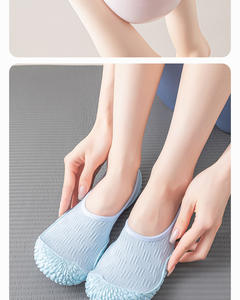 Zapatillas de fitness para interiores con diseño tipo calcetín, versátiles, ligeras, antideslizantes, transpirables, para yoga y entrenamiento con cuerda. - Product Image 2