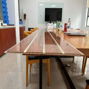 Línea automática de extrusión de láminas para techos de PVC/línea de producción de láminas huecas para techos de PVC