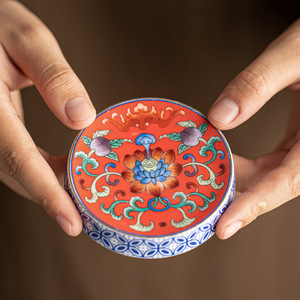 Couverture en émail chinois motif lotus, plat rond en céramique fait main pour accessoires de service à thé, origine Dehua - Product Image 1
