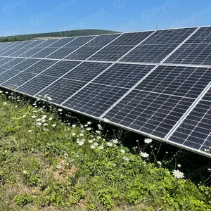 Système de montage photovoltaïque au sol en aluminium Supports d'installation de panneaux solaires Système de montage au sol
