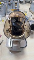Commerciële automatische slowjuicer voor fruit, sapcentrifuge, 300W-2000W motor voor appel- en sinaasappelsap, voor detailhandel.