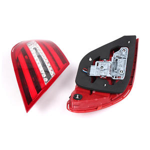Feux arrière LED pour Mercedes-Benz Classe C W204 2011-2014 Rouge avec modification blanche - Product Image 5