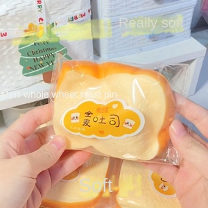 Juguete de simulación de comida: Tostada de plástico para amasar, con música, descompresión y ventilación, juguete creativo para niños - Product Image 2