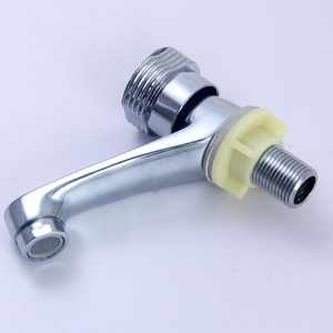 Grifo de lavabo cromado monomando con válvula de cerámica, montaje en cubierta, un solo orificio - Product Image 3