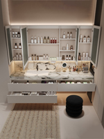 Meuble-lavabo mural de salle de bain de style minimaliste et luxueux à la italienne, avec miroir intelligent pour le lavage et le maquillage