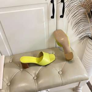 <span class=keywords><strong>Mules</strong></span> tendance à <span class=keywords><strong>talon</strong></span> conique <span class=keywords><strong>en</strong></span> <span class=keywords><strong>bois</strong></span> et bout ouvert carré, couleur néon citron, pour <span class=keywords><strong>femme</strong></span>, idéales au quotidien - Product Image 2