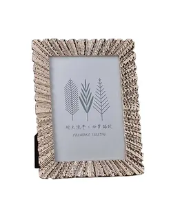 Metal Photo Frame Custom Light Luxury Creative Leaf Texture Golden Photo Frame Modern Minimalist Creative Wedding Photo Frame