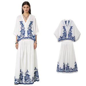Blusa Casual de Moda con Cuello en V, Botones, Manga Corta, Bordado Floral Blanco y Vestido para Mujer - Product Image 1