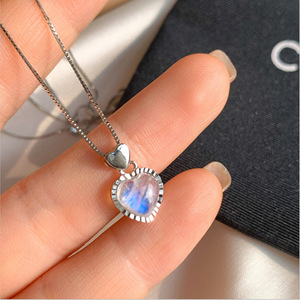 Heart Shape Moonstone Necklace Silver Chain Women's Clavicle Jewelry Gift Elegant Fashion Accessory - Product Image 3