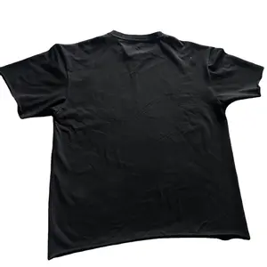 Schlussverkauf 100 % reine Baumwolle 230 gsm t-Shirt Rundhalsausschnitt Übergröße kastenförmiges T-Shirt zerrissene Ränder und Manschette Ripskragen Siebdruck T-Shirt