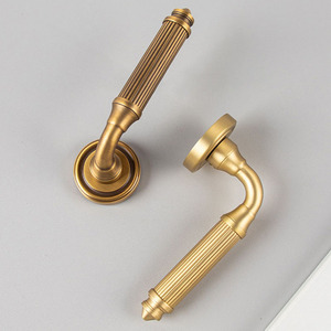 Juego de manijas de palanca para puerta de privacidad de latón macizo dorado francés con cerradura dividida, accesorios de ferretería interior para villas de lujo - Product Image 6