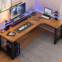 Gamme professionnelle de bureaux informatiques : Grand bureau informatique pour configurations spacieuses et bureaux d'angle pour une efficacité accrue