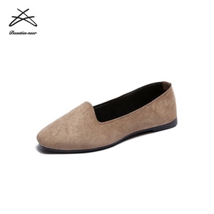 Grande <span class=keywords><strong>taille</strong></span> femmes chaussures mode sans lacet daim dames plat doux chaussures décontractées pour femmes chaussures plates en caoutchouc - Product Image 5