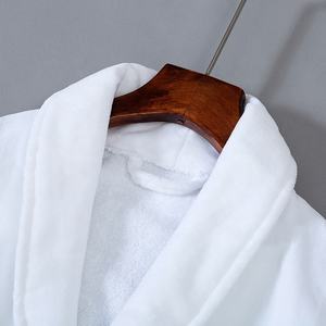 Peignoir en satin 100 % coton en gros – Robe de chambre printemps/été pour couples, salons de beauté et hôtels – Modèle exclusif - Product Image 3