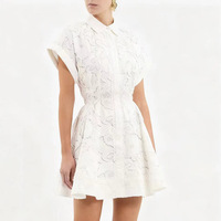 Robe maxi décontractée en dentelle de couleur unie élégante de style français pour femmes, nouvelle collection 2025, col rabattu, coupe régulière, jupe trapèze, 100% biologique