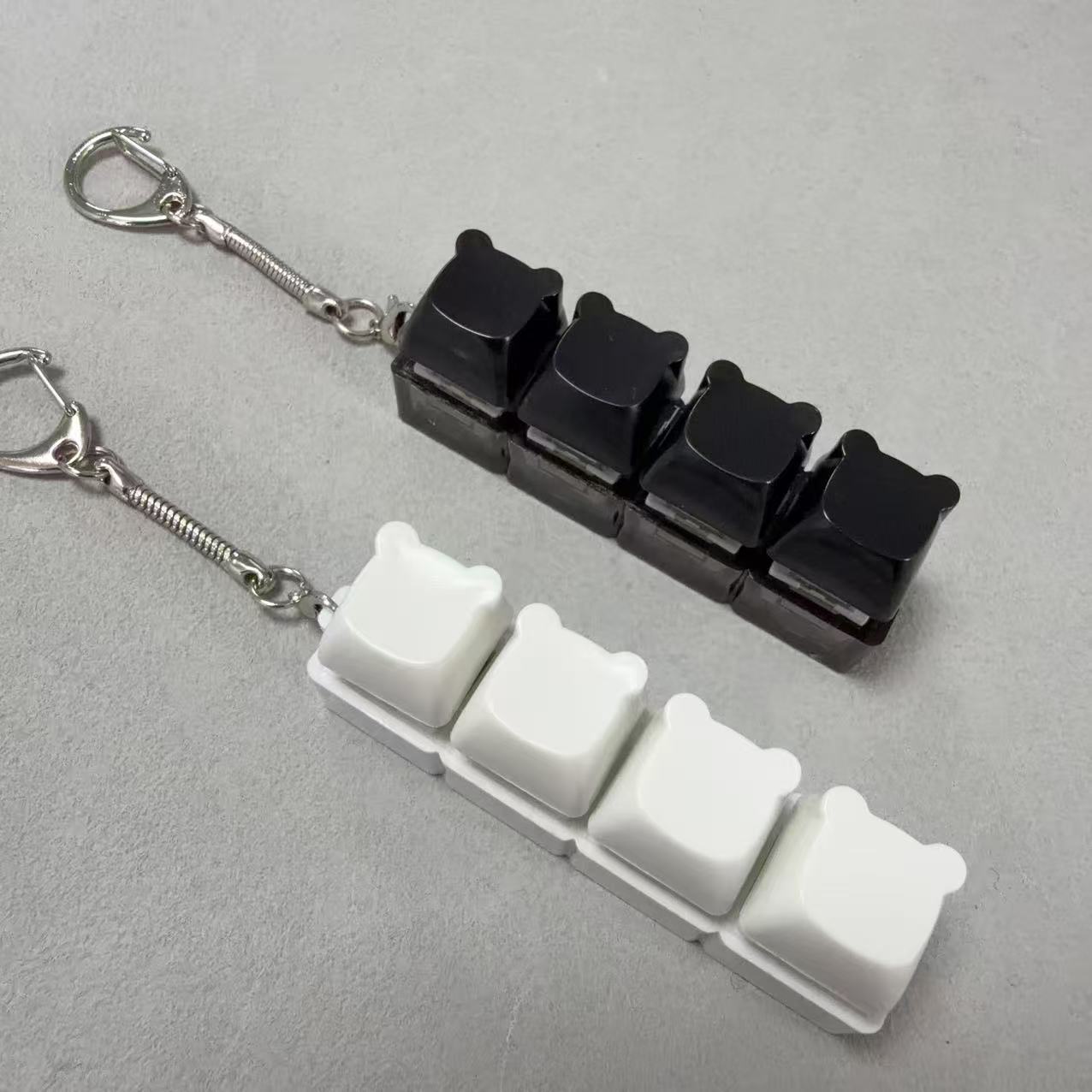 Four keys-black bear white bear