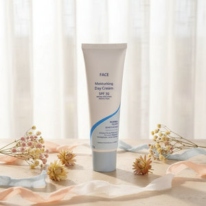 Qov <span class=keywords><strong>Crema</strong></span> Solare Idratante Giorno 125g SPF <span class=keywords><strong>30</strong></span>+ con Vitamina B3, Protegge la Pelle dai Raggi UV, Rinfrescante - Product Image 3