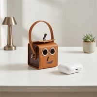 CJH Pendentif Sac Casque Audio en Microfibre, Robot Dessin Animé Créatif, Mini Porte-clés Breloque, Accessoire Décoratif Suspendu, Cadeau d'Anniversaire