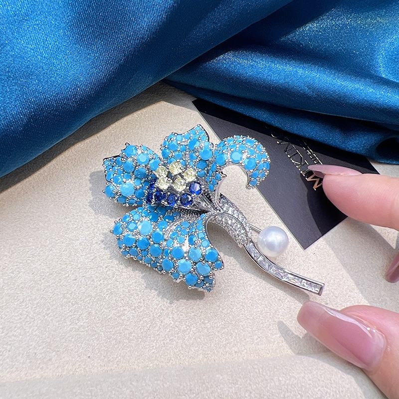 2025 Wholesale Luxury Lady Carnation Flower Turquoise Zircon Fine