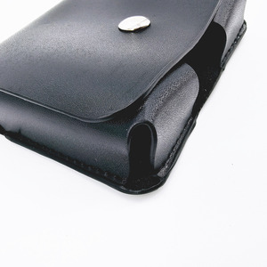 Porte-cartes en cuir G0379 (Kingmagic) - Accessoire de magie de carte, protecteur de cartes à jouer, performance/spectacle - Product Image 2