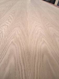 Plaque <span class=keywords><strong>de</strong></span> placage <span class=keywords><strong>en</strong></span> chêne rouge naturel <span class=keywords><strong>de</strong></span> haute qualité pour la conception <span class=keywords><strong>de</strong></span> meubles <span class=keywords><strong>de</strong></span> luxe - Product Image 3