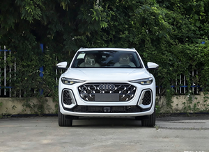 Véhicule hybride haut de gamme Audi <span class=keywords><strong>Q5</strong></span> L 2.0T 2026, idéal pour les trajets quotidiens en famille, les déplacements professionnels urbains et les courts séjours en voiture. - Product Image 2
