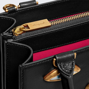 Mini <span class=keywords><strong>Borsa</strong></span> a Tracolla da Donna in Pelle <span class=keywords><strong>Nera</strong></span> <span class=keywords><strong>di</strong></span> Alta Qualità, <span class=keywords><strong>Borsa</strong></span> <span class=keywords><strong>di</strong></span> Lusso con Occhielli Dorati e Tracolla in Metallo, <span class=keywords><strong>Borsa</strong></span> a Tracolla per Gioielli - Product Image 6