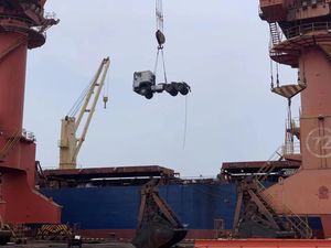 Новый седельный тягач Sinotruk Howo NX 6x4, 371 л.с., напрямую с завода, самосвал Howo, новый бренд Howo - Product Image 2