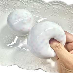 Balle anti-stress TPR souple en forme de peau de neige non crémeuse de 6 cm, jouet sensoriel unisexe pour soulager le stress et créer une ambiance relaxante, cadeau pour 14 ans et plus - Product Image 1