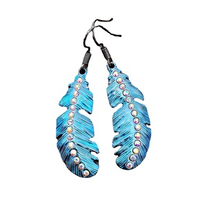 Orecchini con piume colorate per donna, stile bohémien vintage, accessori per l'orecchio da indossare tutti i giorni - Product Image 5