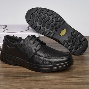 Chaussures pour hommes en cuir véritable noir à lacets, bout rond, semelle extérieure en caoutchouc, semelle intermédiaire antidérapante en EVA, toutes saisons, décontractées, pour le travail - Product Image 2